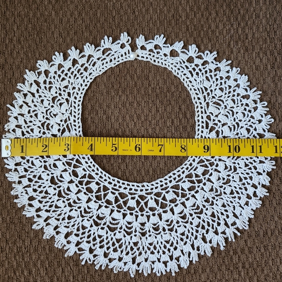 VINTAGE Handmade Crochet Lace Dress Collar - Picture 10 of 12